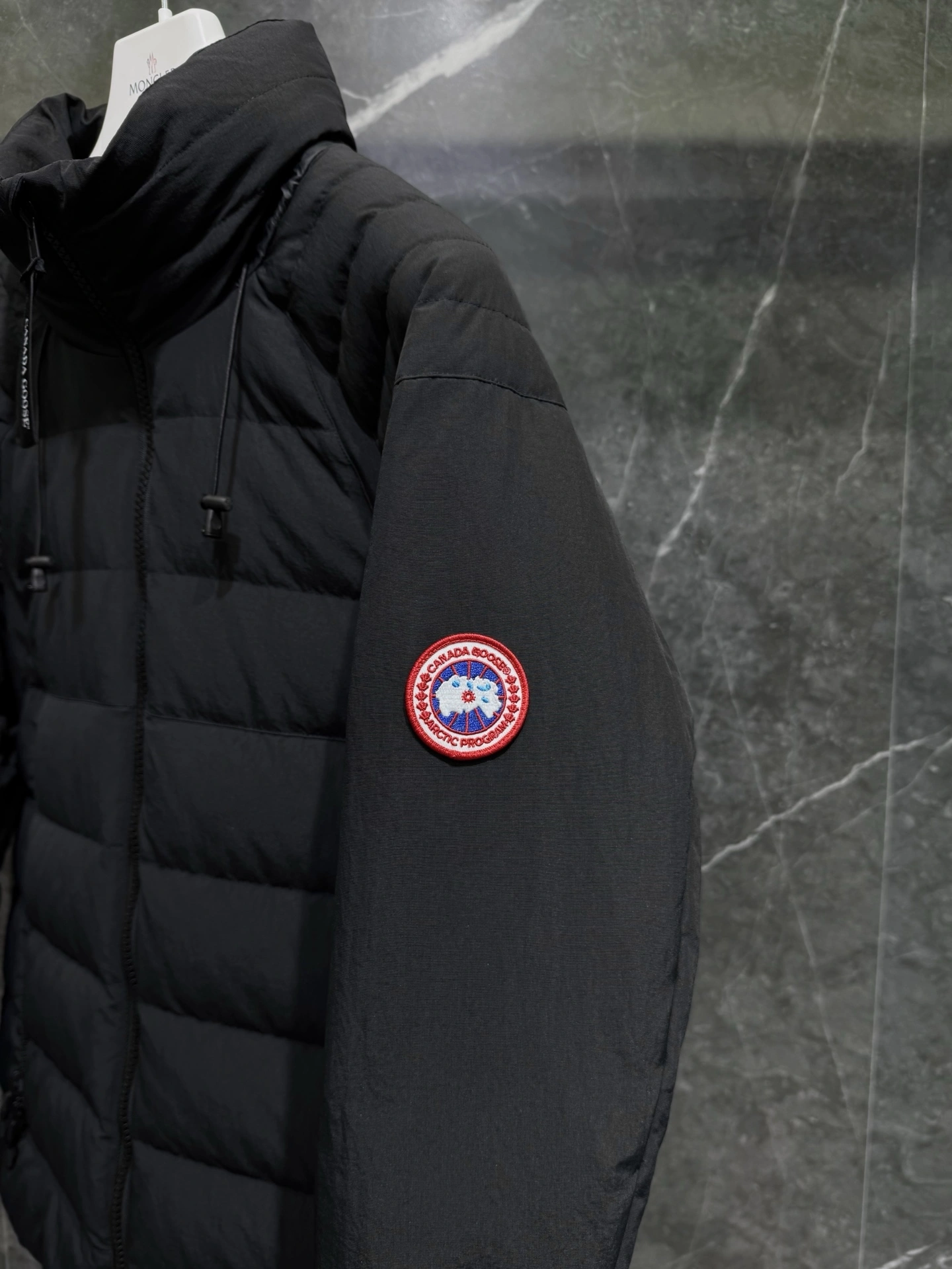 wg.luxury-- 6oos5 Down jacket item:E-F409J2205H